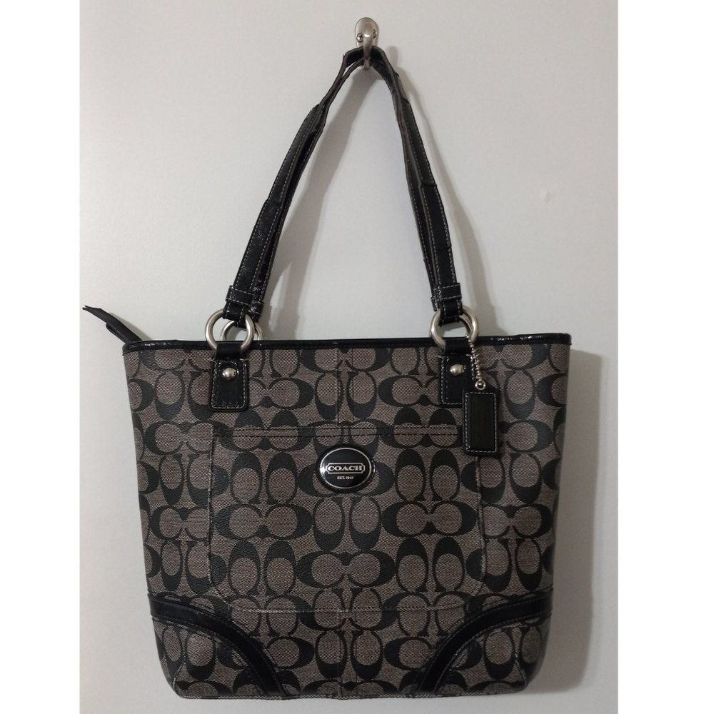 Vintage COACH Signature Leather Tote NO F1293 - F18917(Straps need repair)